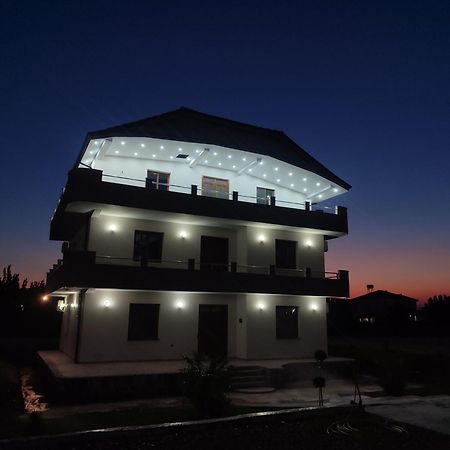 Caca Hotel Rinas 外观 照片