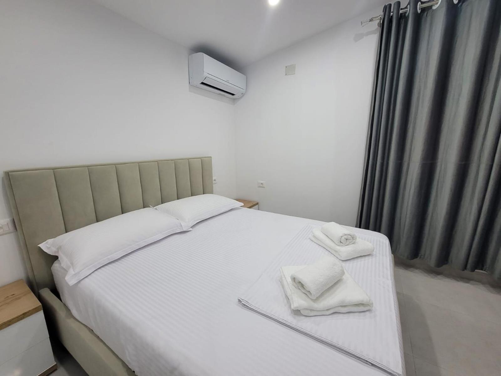 Caca Hotel Rinas 外观 照片